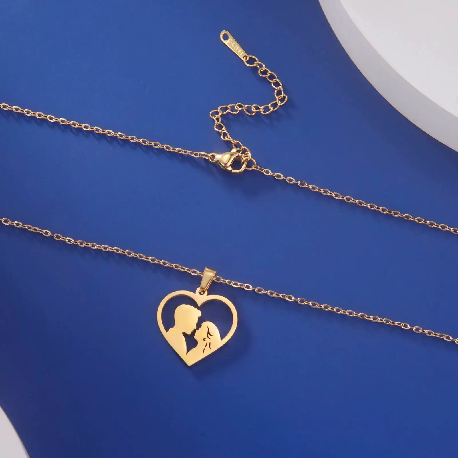 Colar Casal em Coração,
Colar de casal,
colar romântico,
Colar coração casal,
Colar de casal apaixonado,
colar de amor