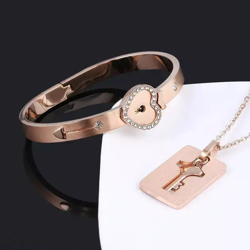 Pulseira e Colar Union - Compre 1 Leve 2
Pulseira e Colar Union,
pulseira e colar casal,
pulseiras para casais,
pulseiras de aço inoxidável,
presente para casais,
acessórios românticos,
joias significativas