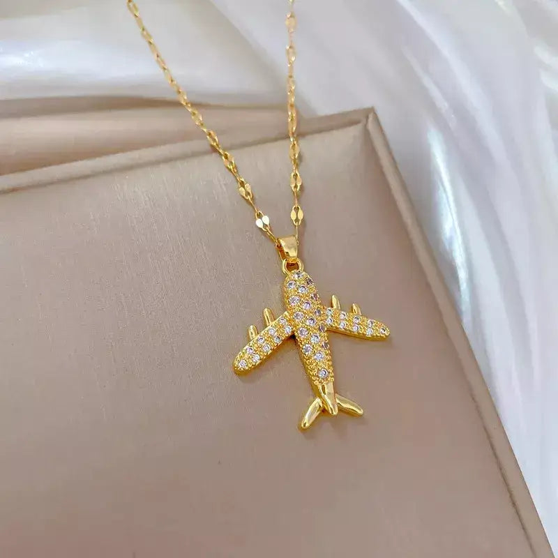 Colar Feminino Avião,
colar aeromoça,
colar viagem
Pingente avião