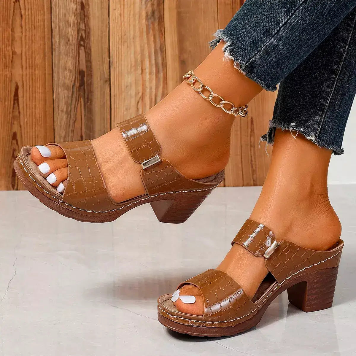 Tamanco Feminino Anatômico Doralice, Tamanco confortável, sandália feminina anatômica, chinelo feminino confortável