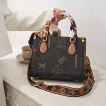 bolsa transversal feminina  bolsa feminina transversal  Bolsa Feminina Florença  Bolsa Feminina de Couro Transversal  Bolsa Feminina de couro