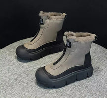 Bota feminina preta  Bota feminina pelúcia  Bota feminina impermeável  Bota Feminina de Couro Any  Bota Feminina de Couro Alexia  Bota feminina confortável  Bota Feminina cano baixo  Bota feminina aveludada  Bota feminina Anatômica  Bota aveludada feminina