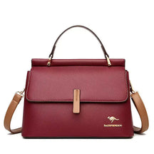 bolsa feminina transversal  bolsa feminina onlivix  bolsa feminina média  bolsa feminina grande  Bolsa Feminina de Couro Pilar
