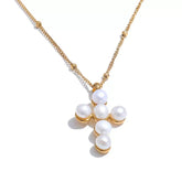 Colar Feminino Cruz de Pérola,
colar religioso moderno,
colar de luxo feminino,
colar cruz pérola,
Colar feminino elegante,
colar dourado