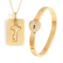 Pulseira e Colar Union - Compre 1 Leve 2
Pulseira e Colar Union,
pulseira e colar casal,
pulseiras para casais,
pulseiras de aço inoxidável,
presente para casais,
acessórios românticos,
joias significativas