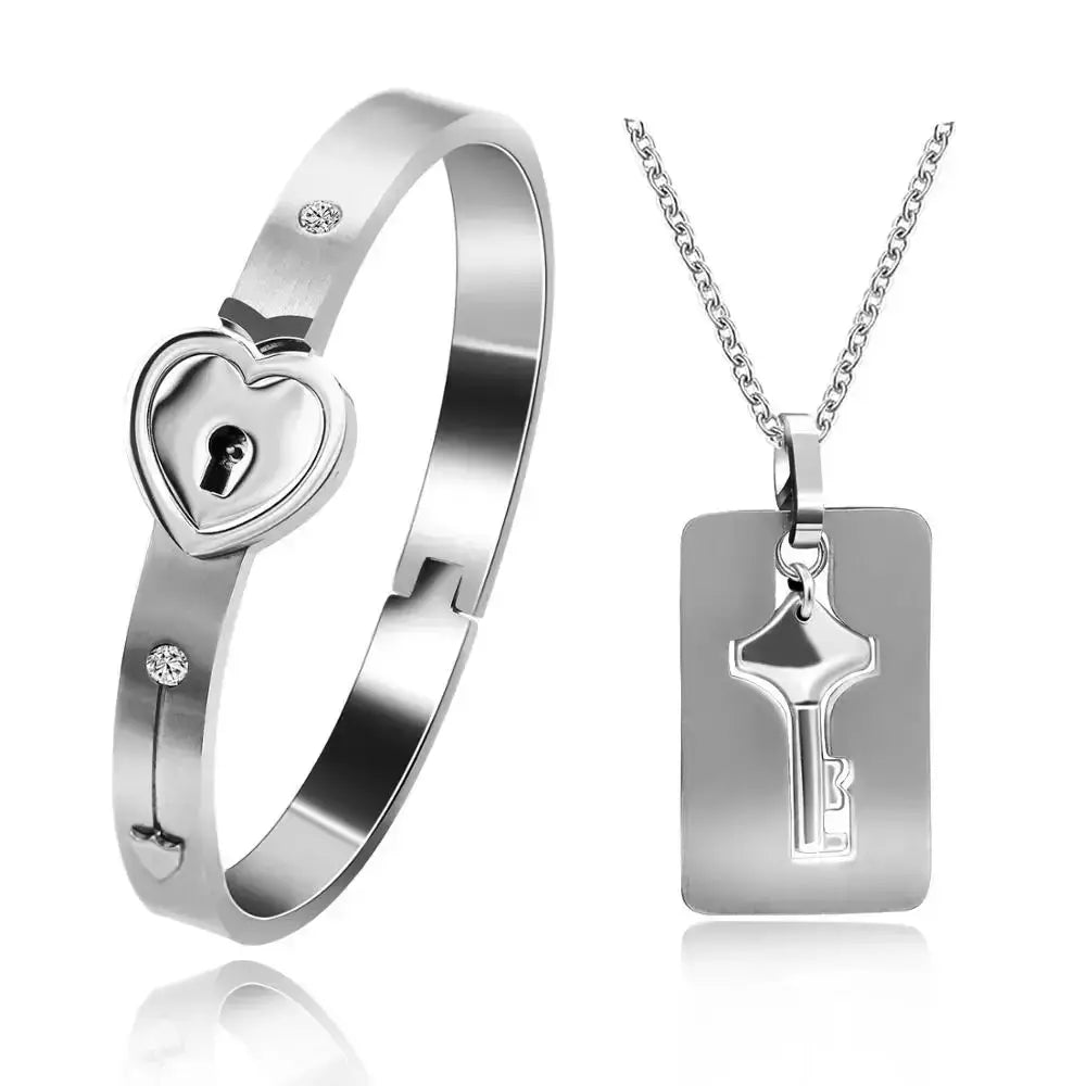 Pulseira e Colar Union - Compre 1 Leve 2
Pulseira e Colar Union,
pulseira e colar casal,
pulseiras para casais,
pulseiras de aço inoxidável,
presente para casais,
acessórios românticos,
joias significativas