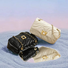 Bolsa Feminina de Couro Royale,
bolsa feminina transversal,
bolsa feminina pequena,
bolsa feminina de couro legitimo,
bolsa feminina elegante,
bolsa feminina chique,
bolsa feminina de festa,
bolsa de luxo