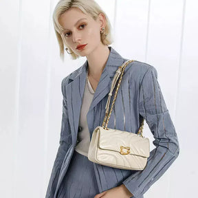 Bolsa Feminina de Couro Royale,
bolsa feminina transversal,
bolsa feminina pequena,
bolsa feminina de couro legitimo,
bolsa feminina elegante,
bolsa feminina chique,
bolsa feminina de festa,
bolsa de luxo