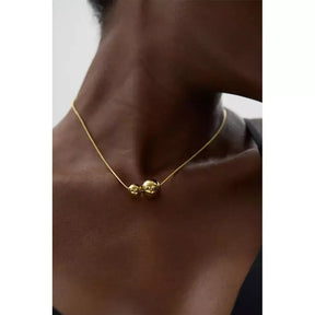 Colar Feminino Esferas, 
Colar de bolinhas dourado,
colar feminino de bolinhas,
Colar elegante e sofisticado,
Colar dourado para presente,
Colar de esferas fashion