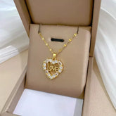 Colar Coração de Zircônia, colar feminino love, colar feminino dourado, colar com pingente de coração, colar de zircônia feminino, colar presente romântico, colar elegante para mulher, joias femininas aço inoxidável, colar delicado com brilho, colar de presente para namorada, colar de presente dia dos namorados, colar de luxo feminino, colar de coração com zircônia