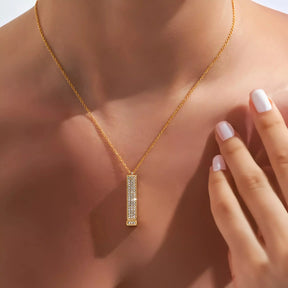 Colar Feminino Love,
colar eu te amo,
colar elegante,
colar para namorada,
joia romântica