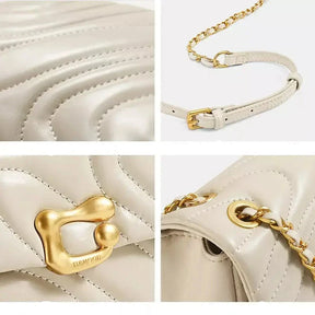 Bolsa Feminina de Couro Royale,
bolsa feminina transversal,
bolsa feminina pequena,
bolsa feminina de couro legitimo,
bolsa feminina elegante,
bolsa feminina chique,
bolsa feminina de festa,
bolsa de luxo
