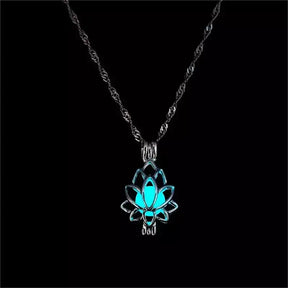 Colar Flor de Lótus Luminosa,
colar feminino,
Colar que brilha no escuro