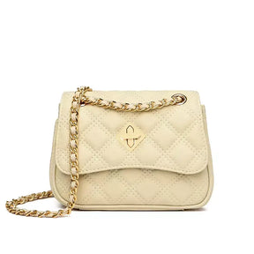 Bolsa Feminina de Couro Amaranta,
bolsa feminina transversal,
bolsa feminina pequena,
bolsa feminina de couro legitimo,
bolsa feminina elegante,
bolsa feminina chique,
bolsa feminina de festa