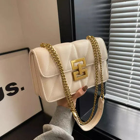 Bolsa Feminina Isadora,
bolsa feminina transversal,
bolsa feminina pequena,
bolsa feminina de corrente,
bolsa feminina elegante,
bolsa feminina chique,
bolsa feminina de festa,
bolsa de luxo