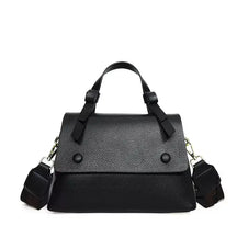Bolsa Feminina de Couro Teodora,
bolsa feminina transversal,
bolsa feminina pequena,
bolsa feminina de mão,
bolsa feminina elegante,
bolsa feminina chique,
bolsa feminina de festa,
bolsa de luxo,
bolsa feminina de couro legítimo