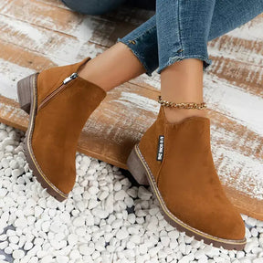 Bota feminina preta,  Bota Feminina Jady , Bota feminina cano curto , Bota Feminina cano baixo , Bota feminina camurça , Bota cano baixo
