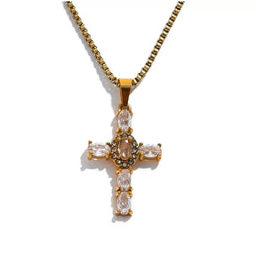 Colar de Cruz com Zircônias Coloridas,
Colar de cruz,
Colar religioso,
Colar de zircônia,
Colar de luxo,
Colar de fé,
Colar com pingente de cruz,
Colar cristão feminino
