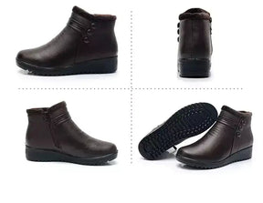 Bota feminina preta  Bota feminina marrom  Bota Feminina de pelúcia  Bota Feminina de Couro Liz  Bota Feminina de couro  Bota Feminina cano baixo  Bota feminina aveludada  Bota aveludada feminina