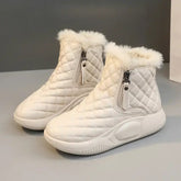 Bota feminina peluciada  Bota Feminina Maju  Bota feminina confortável  Bota feminina cano curto  Bota feminina aveludada  Bota aveludada feminina
