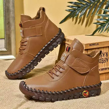 Bota feminina salto baixo  Bota Feminina de couro  Bota feminina confortável  Bota Feminina Anatômica Sophia